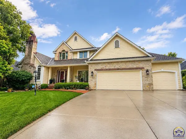 3719 SW Clarion Park Dr, Topeka, KS 66610
