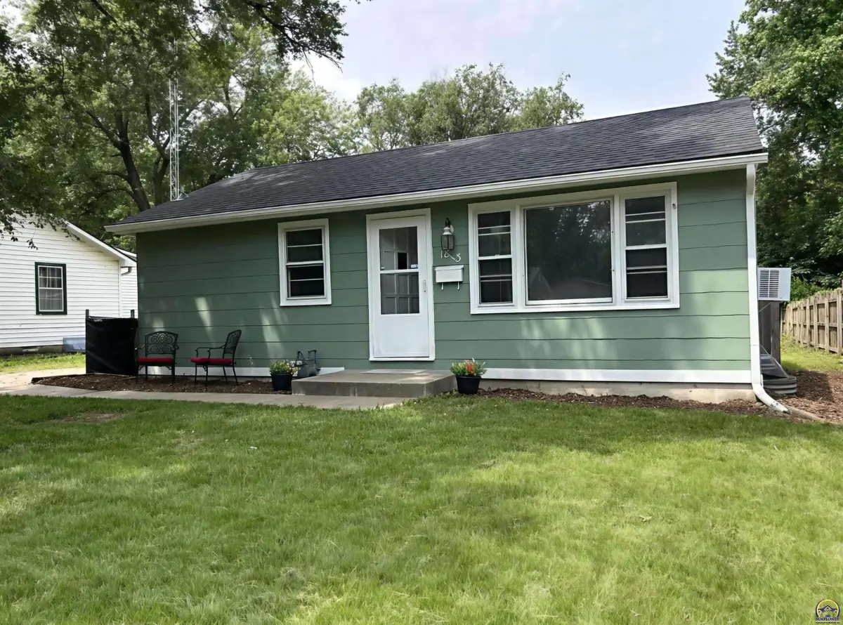 1813 SW Mcalister Ave, Topeka, KS 66604 - #1