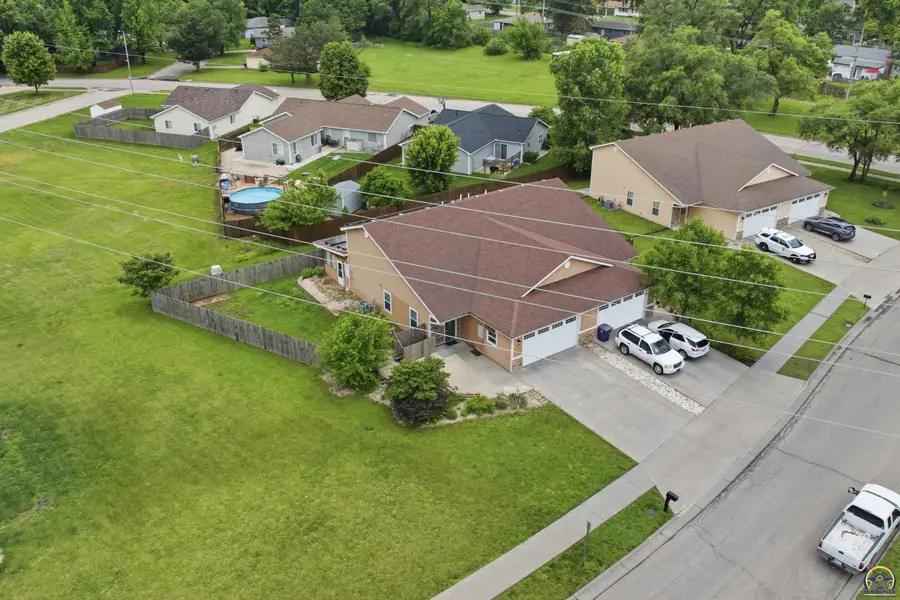 2721 Buttonwood Dr, Manhattan, KS 66502 - #2