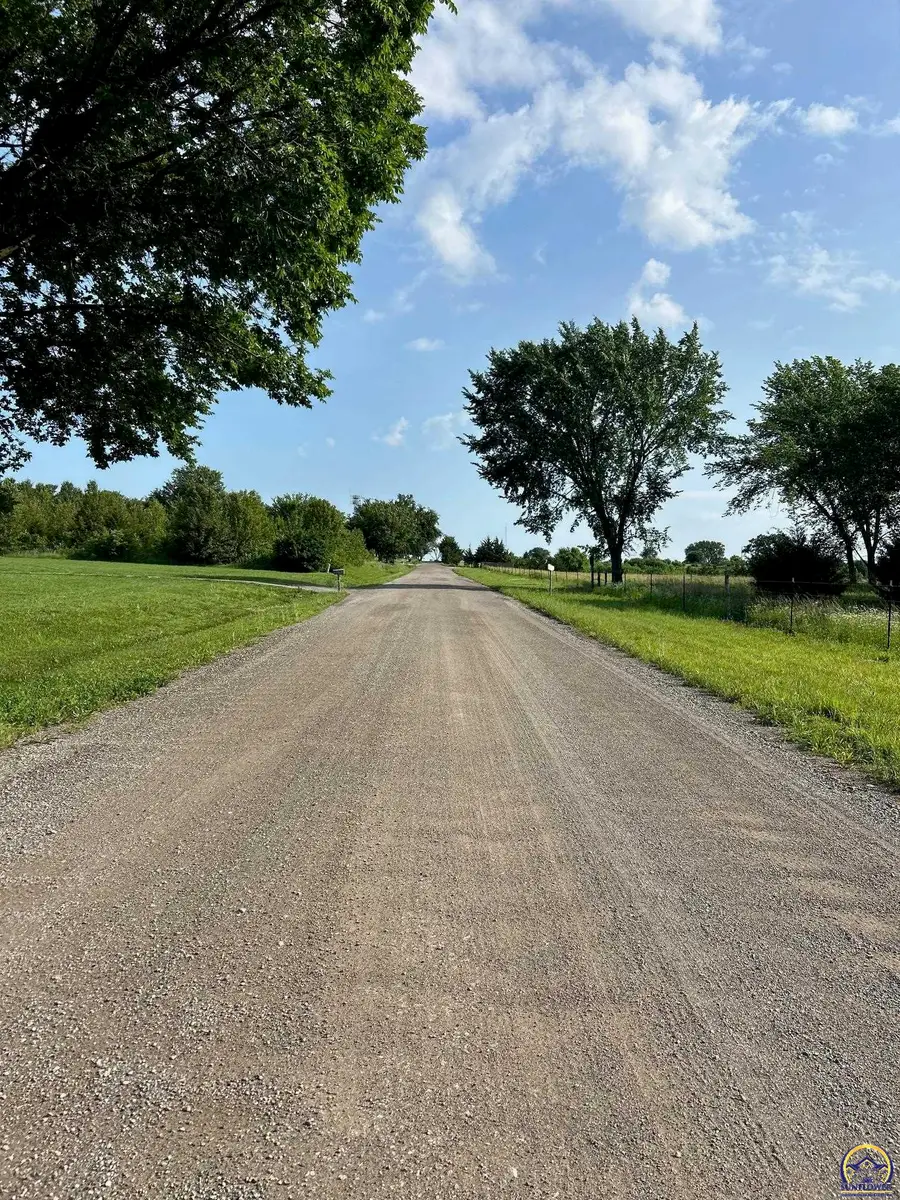 000 SE Ratner Rd, Tecumseh, KS 66542 - #3