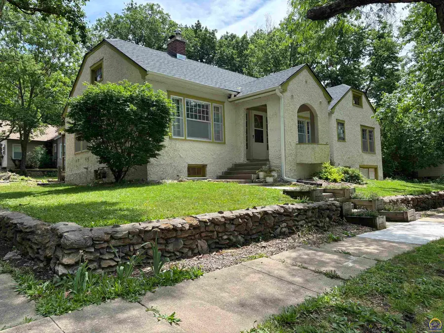1628 West St, Emporia, KS 66801 - #2