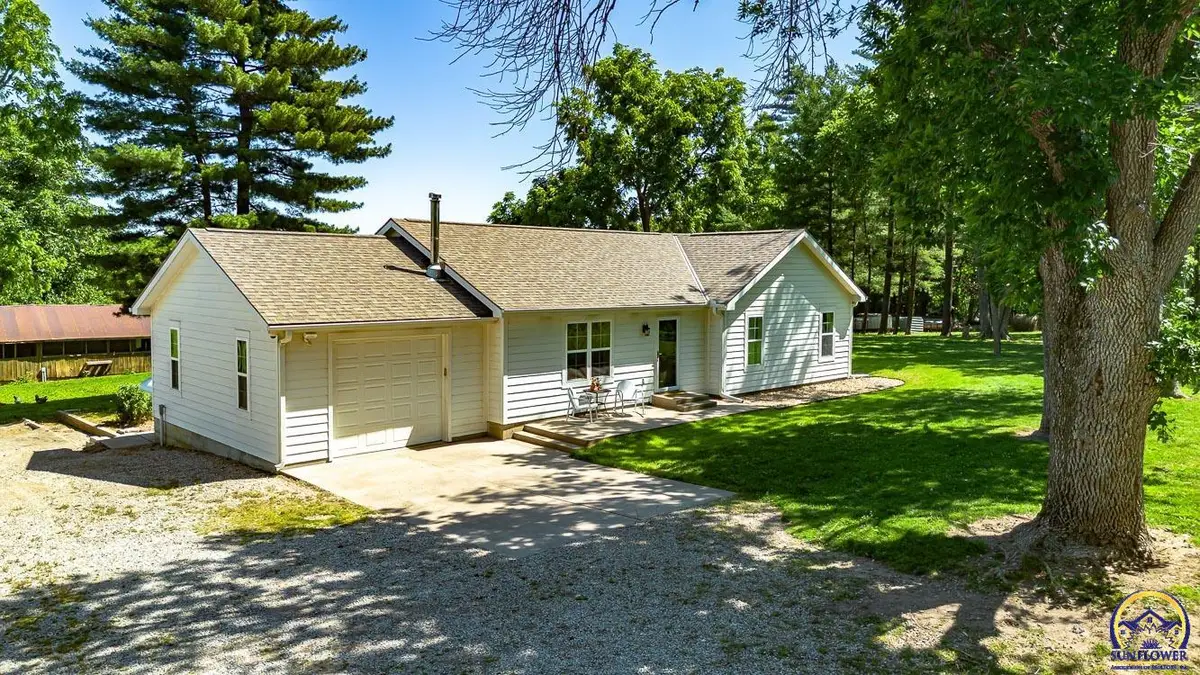 2664 27th St, Topeka, KS 66617 - #1