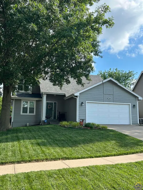 5647 SW 34th Pl, Topeka, KS 66614