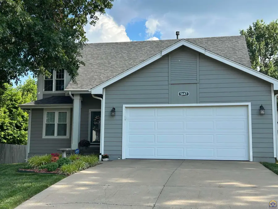 5647 SW 34th Pl, Topeka, KS 66614 - #3