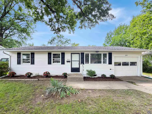 2937 SW Medford Ave, Topeka, KS 66611