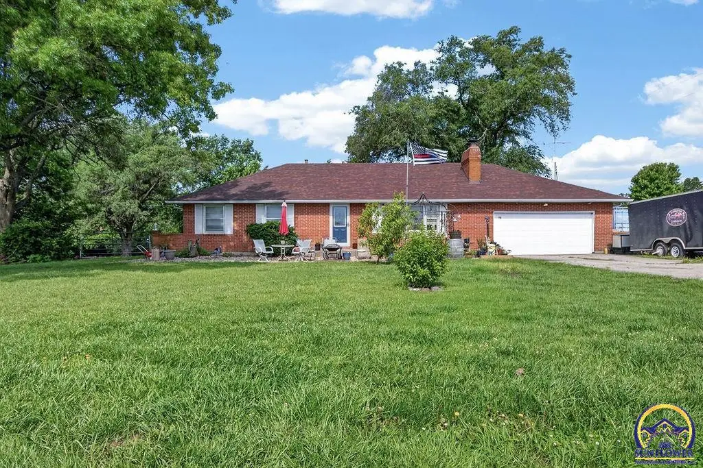 4945 NW Rochester Rd, Topeka, KS 66617 - #1