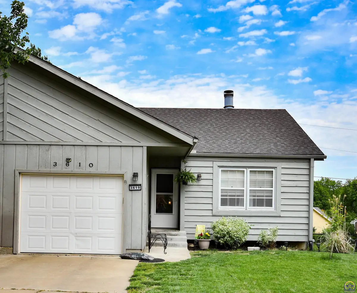 3610 SW Eveningside Dr, Topeka, KS 66614 - #1