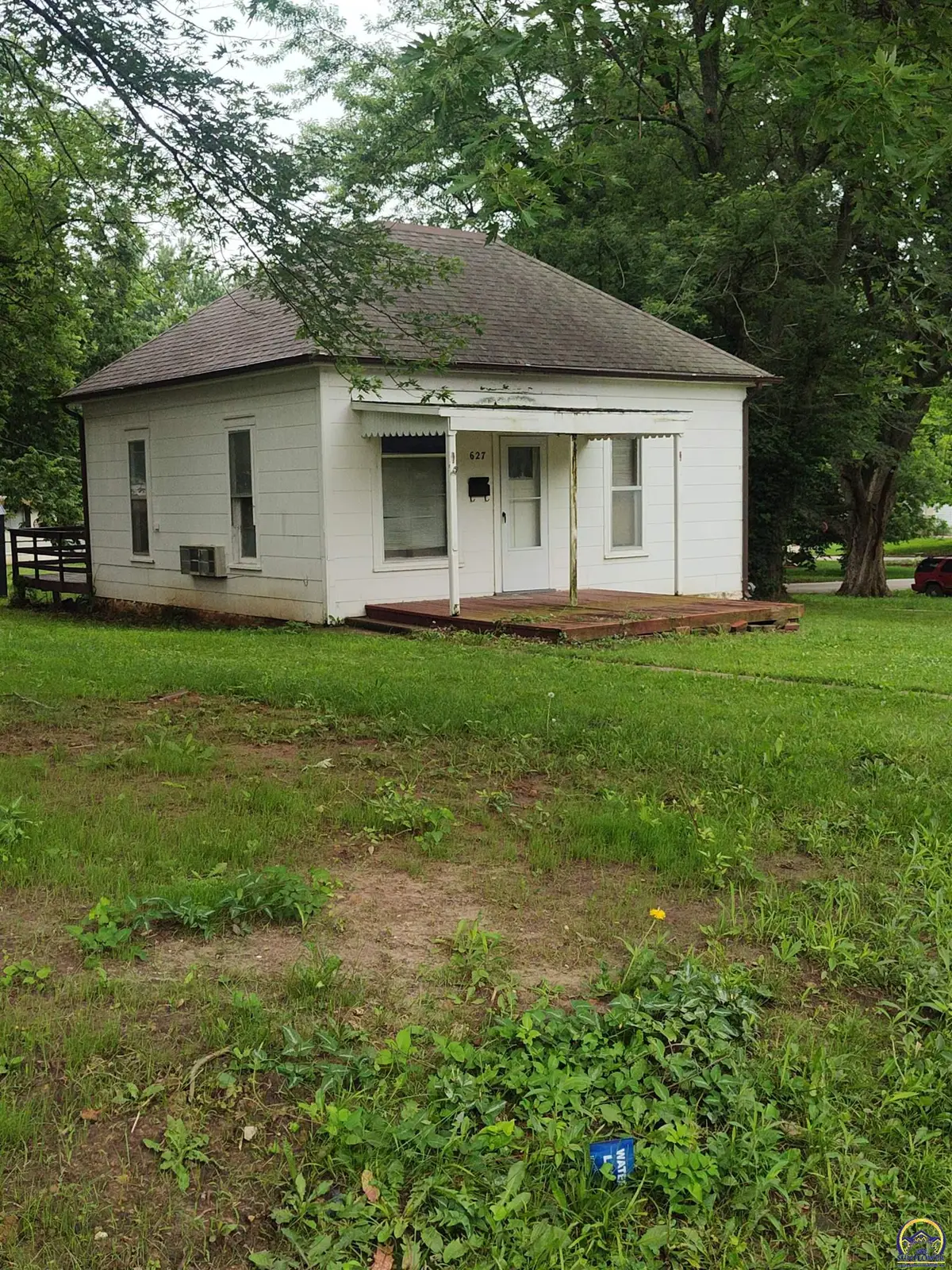 627 W 3rd St., Holton, KS 66436 - #1