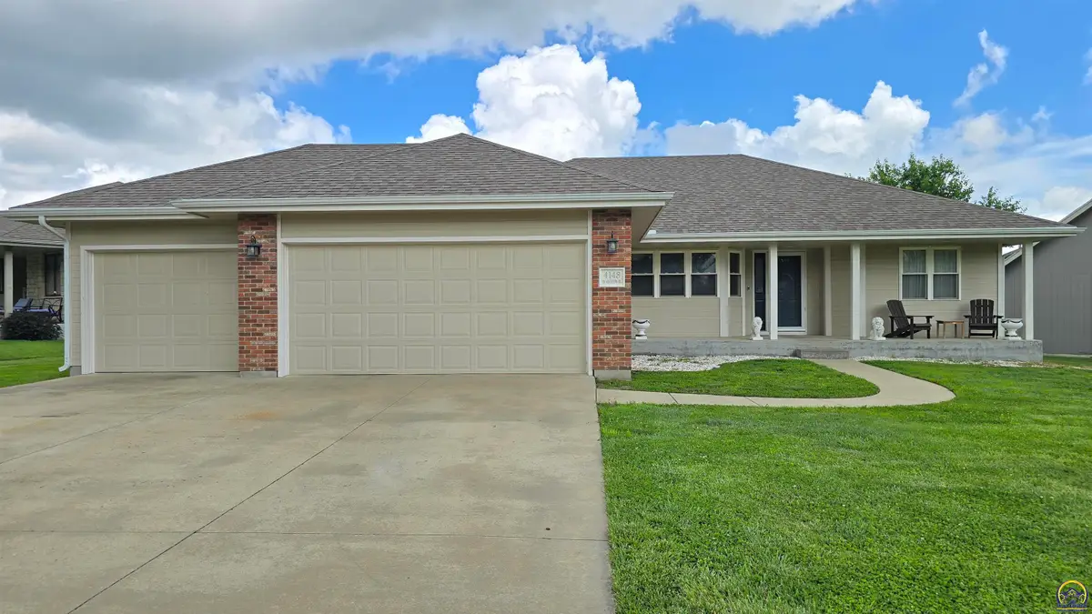 4148 SW Moundview Dr, Topeka, KS 66610 - #1