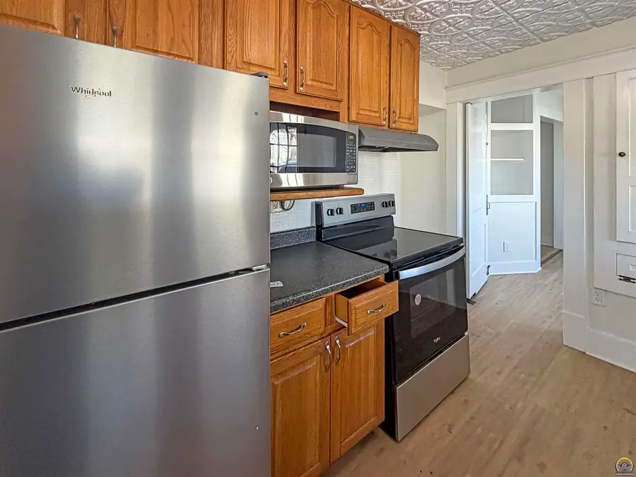 1020 Walnut St, Emporia, KS 66801 - #2