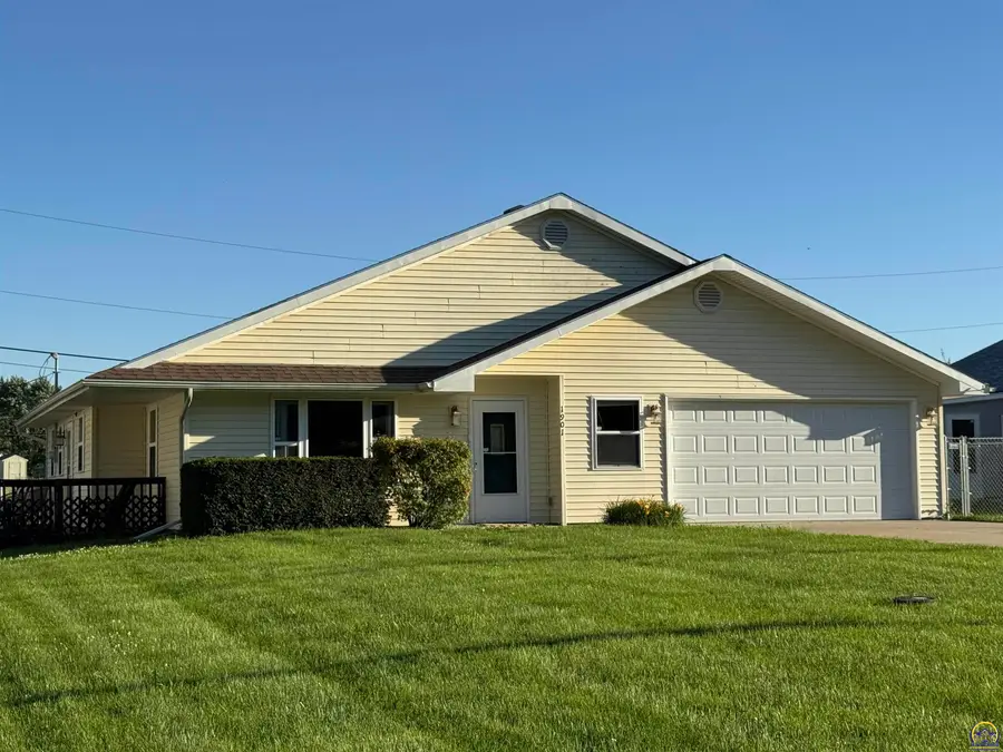 1901 E 6th Ave, Emporia, KS 66801 - #3