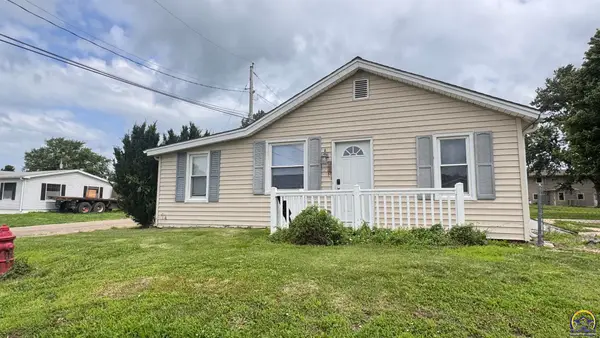 708 W Missouri St, Highland, KS 66035-4024