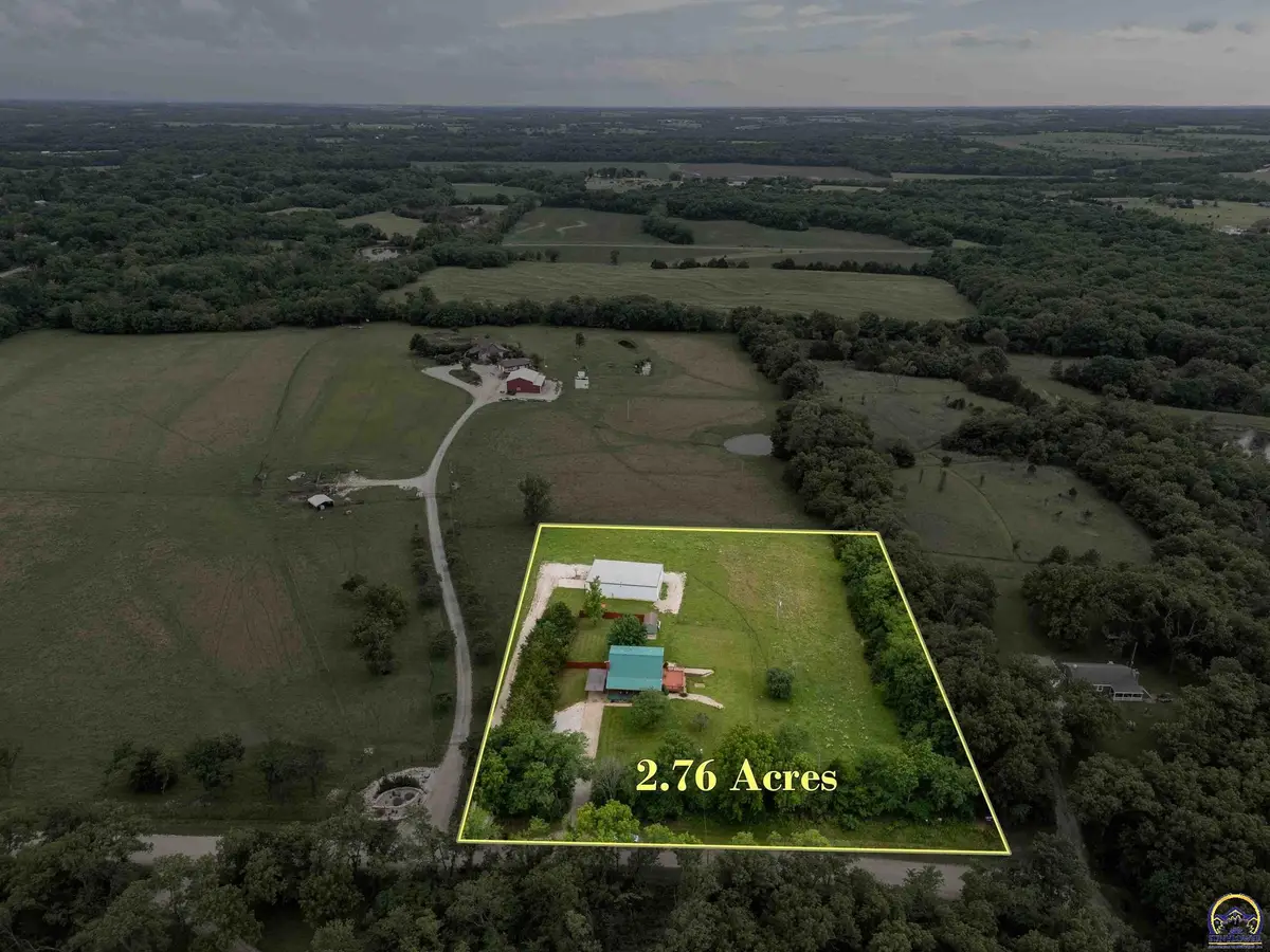 8737 SW 85th St, Auburn, KS 66402 - #1