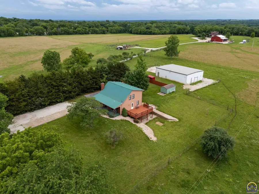 8737 SW 85th St, Auburn, KS 66402 - #2