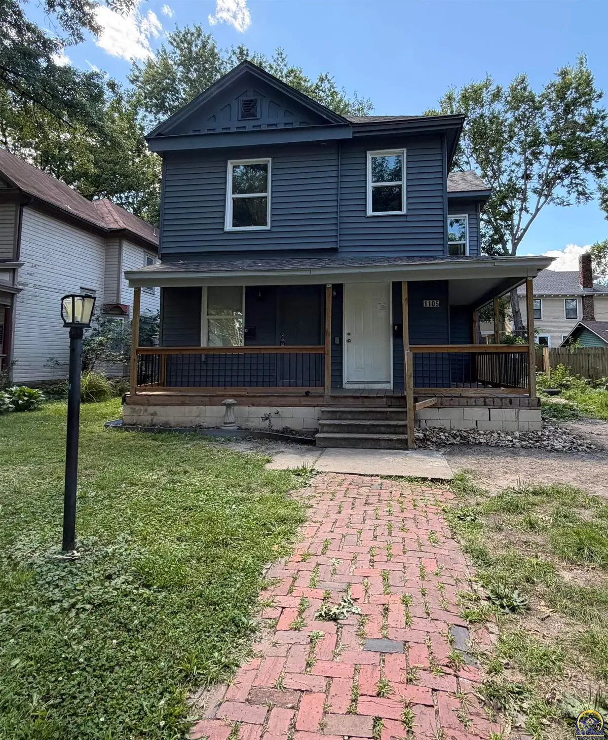 1105 SW Western Ave, Topeka, KS 66604 - #1
