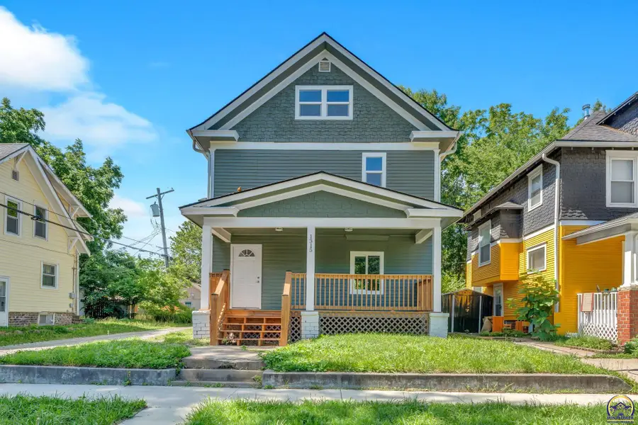 1315 SW 11th St, Topeka, KS 66604 - #2