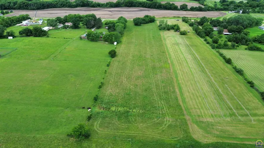 5500 SE Stanley Rd, Tecumseh, KS 66542 - #3