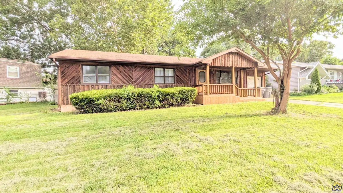 2301 Arrowhead Dr, Emporia, KS 66801 - #1