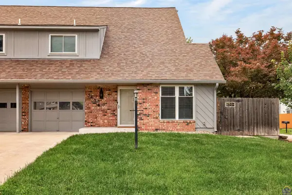 5624 SW Foxcroft North Cir #Unit 3, Topeka, KS 66614