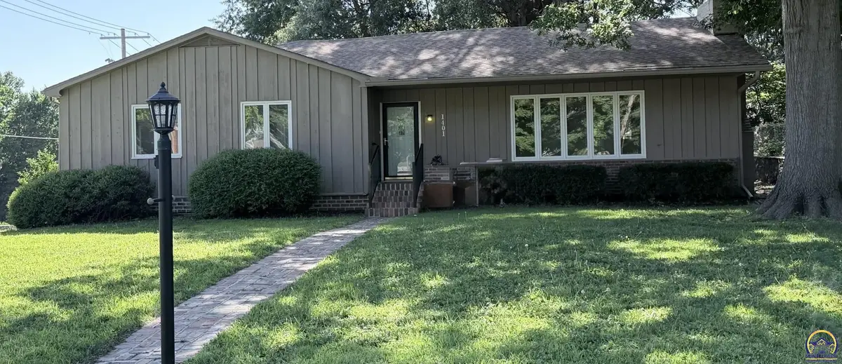 1401 N 2nd St, Atchison, KS 66002 - #1