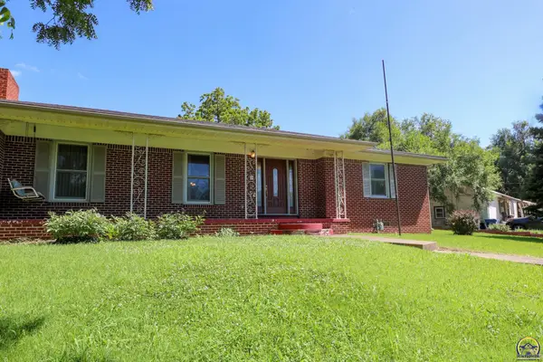 414 Southwest Blvd, Madison, KS 66860