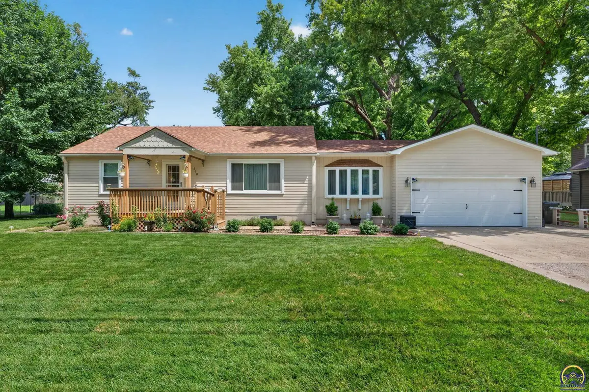 210 NW Jay St, Topeka, KS 66608 - #1