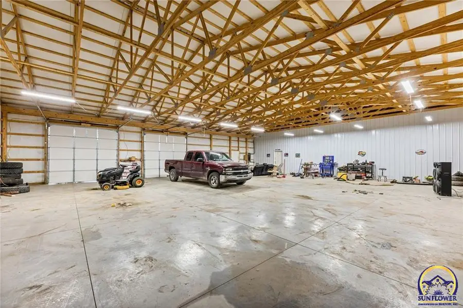 607 Randolph Ave, Bronson, KS 66716 - #2