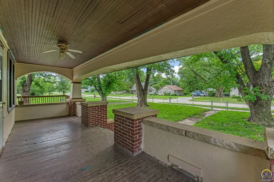 1830 NW Tyler St, Topeka, KS 66608 - #3