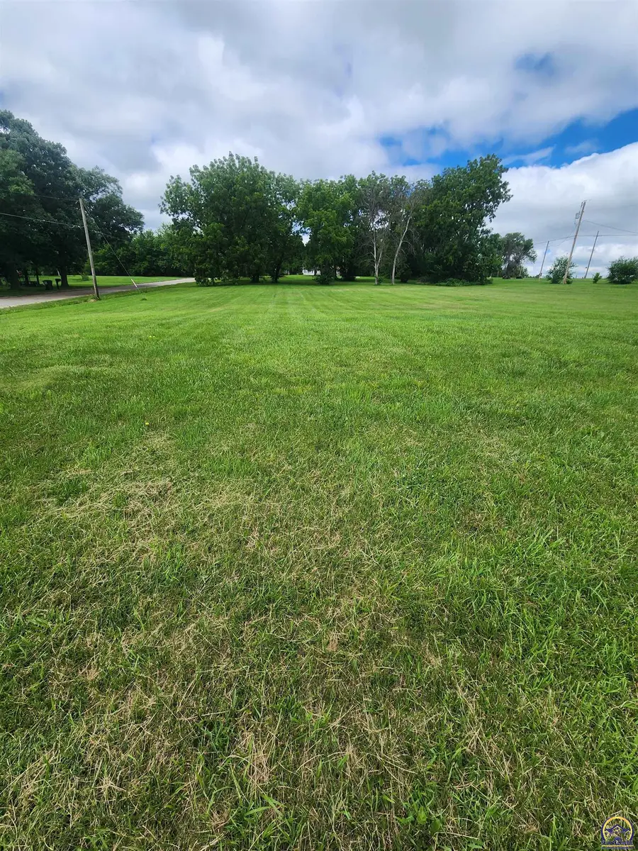 544 W 13th St, Horton, KS 66439 - #2