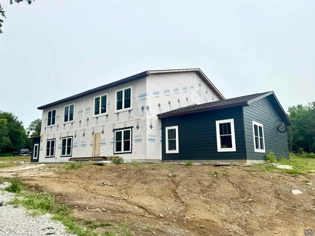 1220 S 14th St, Sabetha, KS 66534 - #1