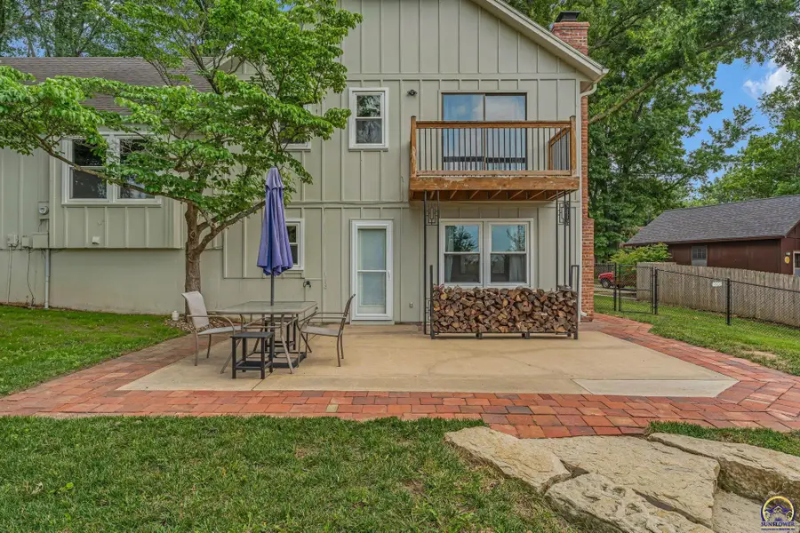 2324 SW 34th St, Topeka, KS 66611 - #3