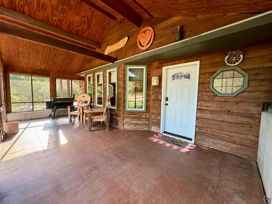 7030 NW Valencia Rd, Silver Lake, KS 66539 - #3