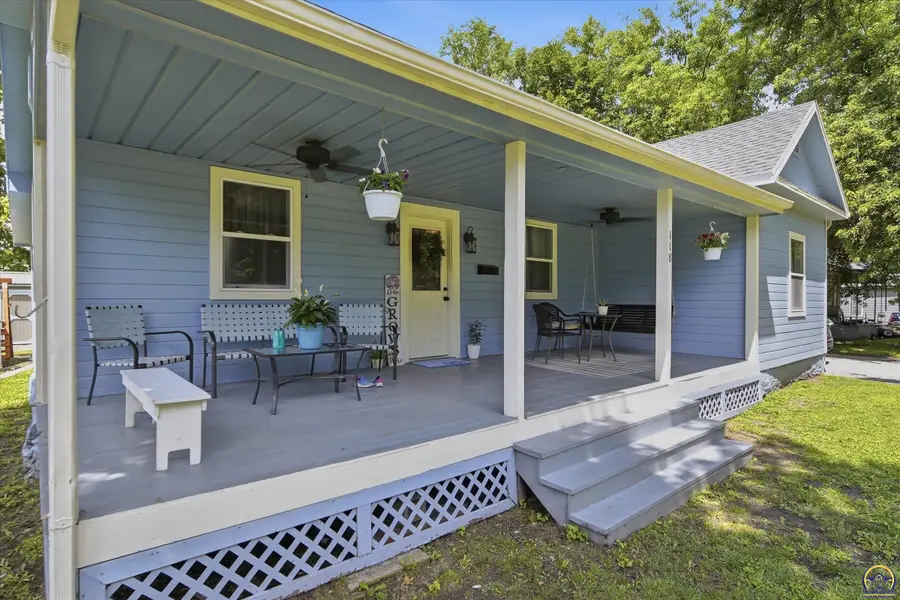 118 E Fremont Ave, Burlingame, KS 66413 - #2
