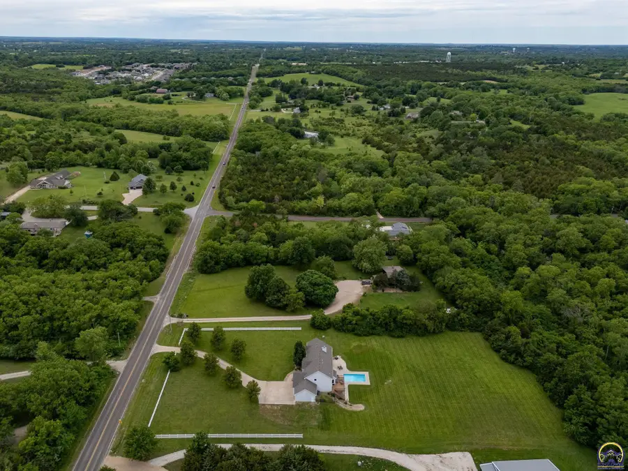 5100 SW 53rd St, Topeka, KS 66610 - #2