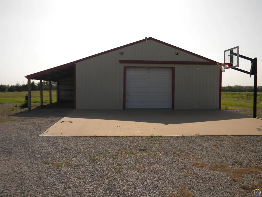 2624 Garner Rd, Lebo, KS 66856 - #3