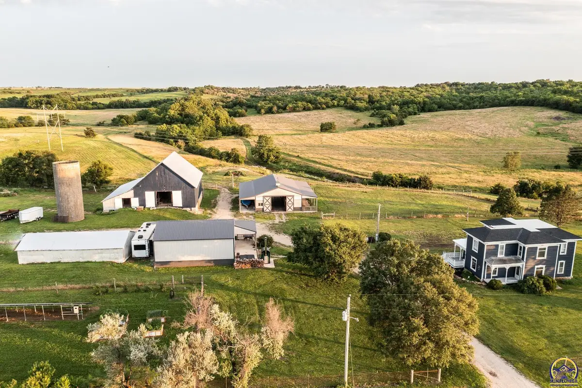 193 N 600 Rd, Overbrook, KS 66524 - #1
