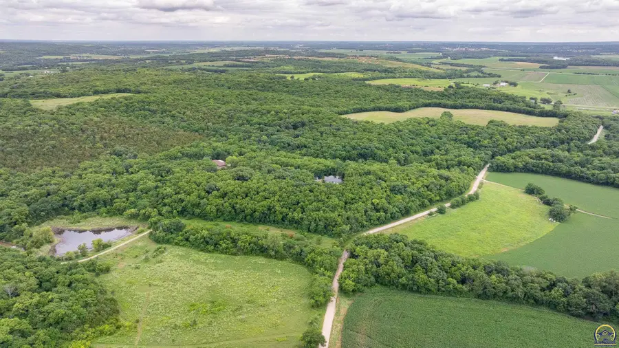 1757 Buckcreek Rd, Perry, KS 66073 - #2