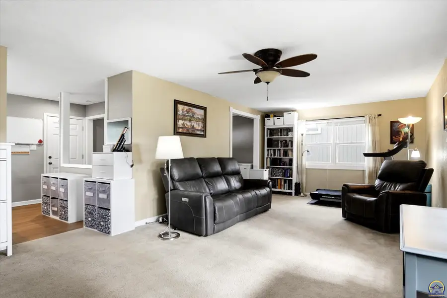 2543 SW Kent St, Topeka, KS 66614 - #3