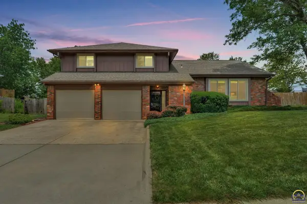 6008 SW 23rd St, Topeka, KS 66614