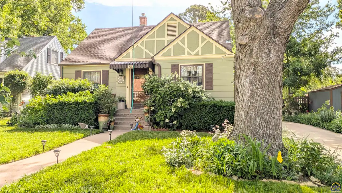 716 Garfield St, Emporia, KS 66801 - #1