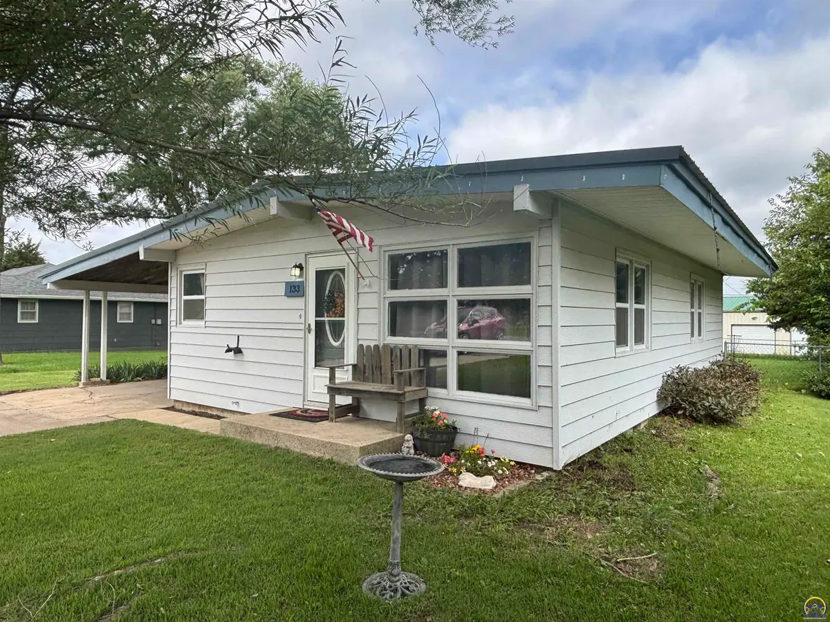 133 N 5th St, New Strawn, KS 66839 - #1