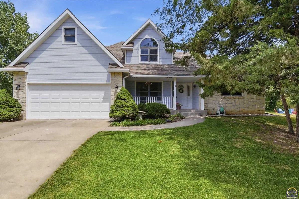 810 SW Mifflin Rd, Topeka, KS 66606 - #1