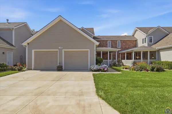 3101 SW Wanamaker Dr #113, Topeka, KS 66614