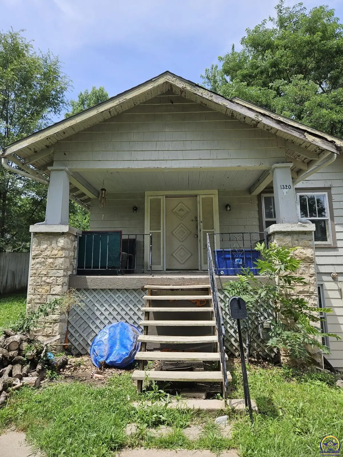1320 9th Ave, Leavenworth, KS 66048 - #1