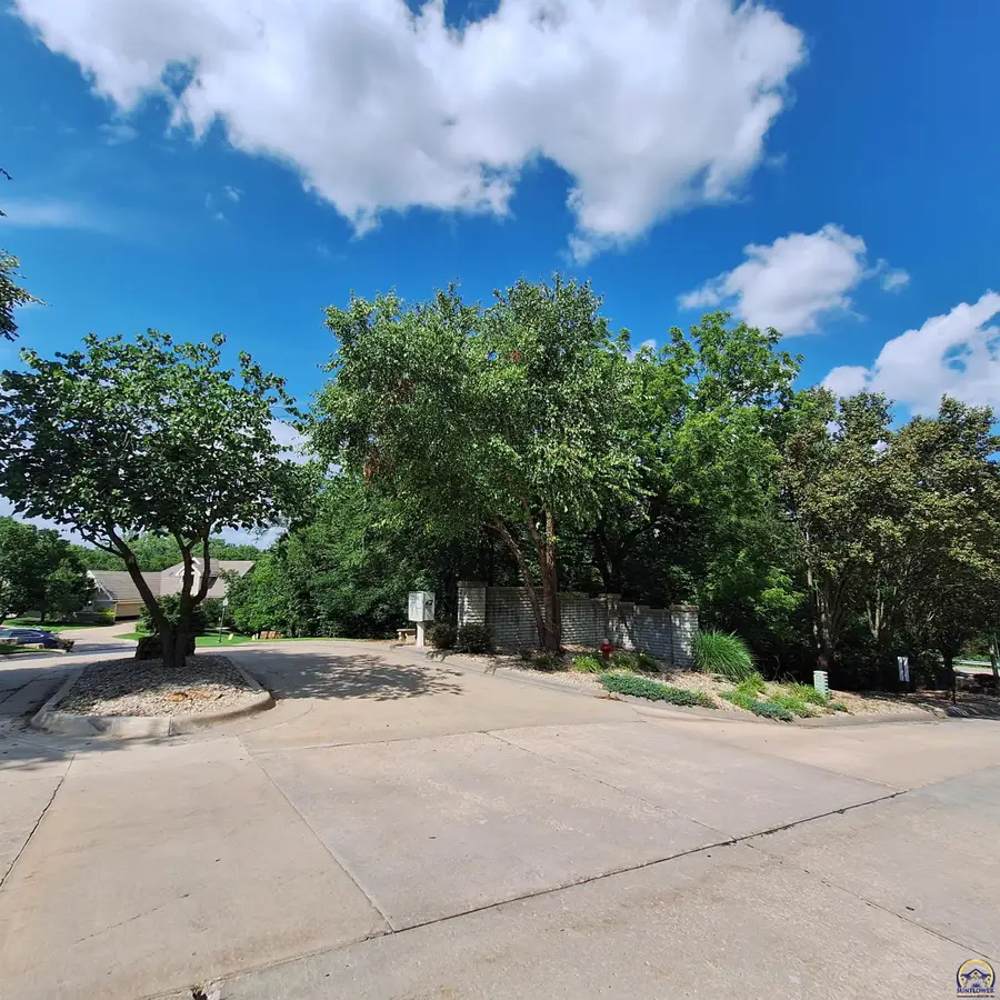 Lot 0 SW Cottonwood Cir, Topeka, KS 66614 - #3