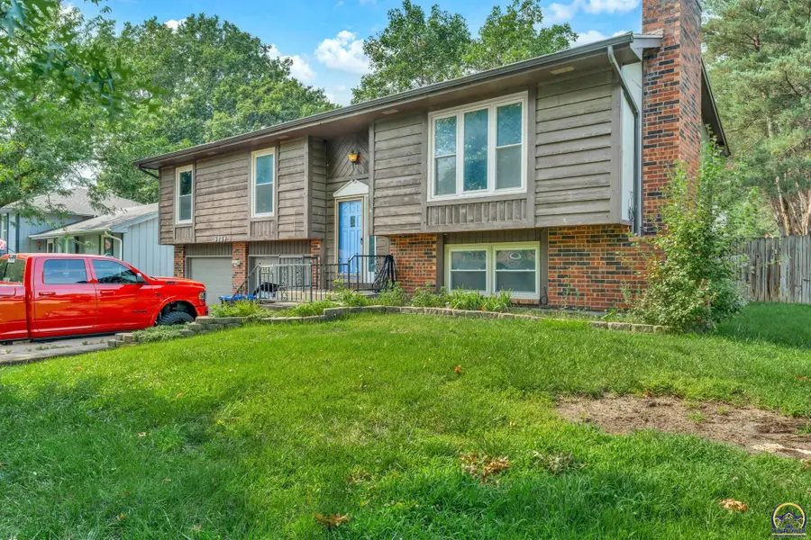 5964 SW 23rd Ter, Topeka, KS 66614 - #2
