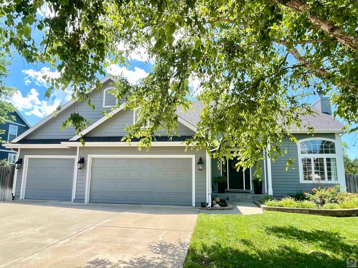 2511 SW Wexford Dr, Topeka, KS 66614 - #1