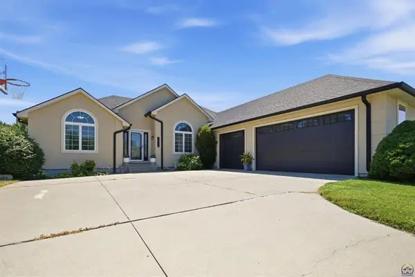 7431 SW Arthurs Rd, Topeka, KS 66610