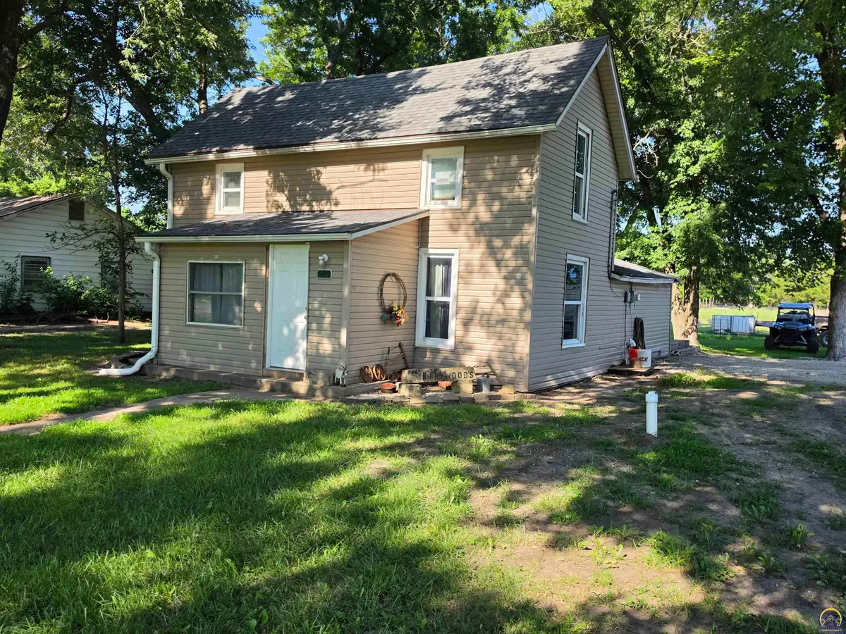 500 S Owen St, Meriden, KS 66512 - #1