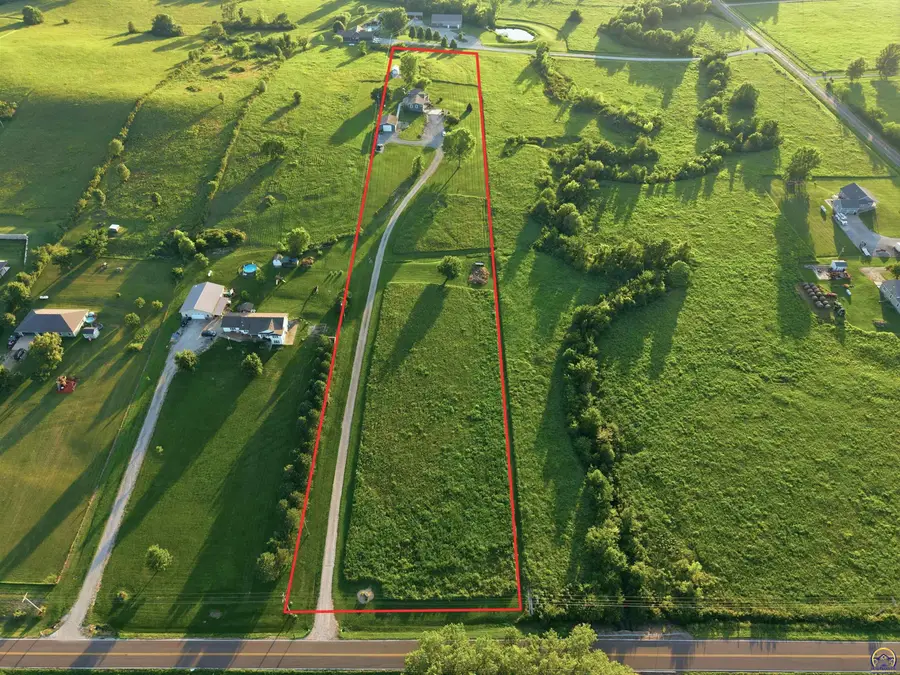 6449 NW Humphrey Rd, Topeka, KS 66618 - #2